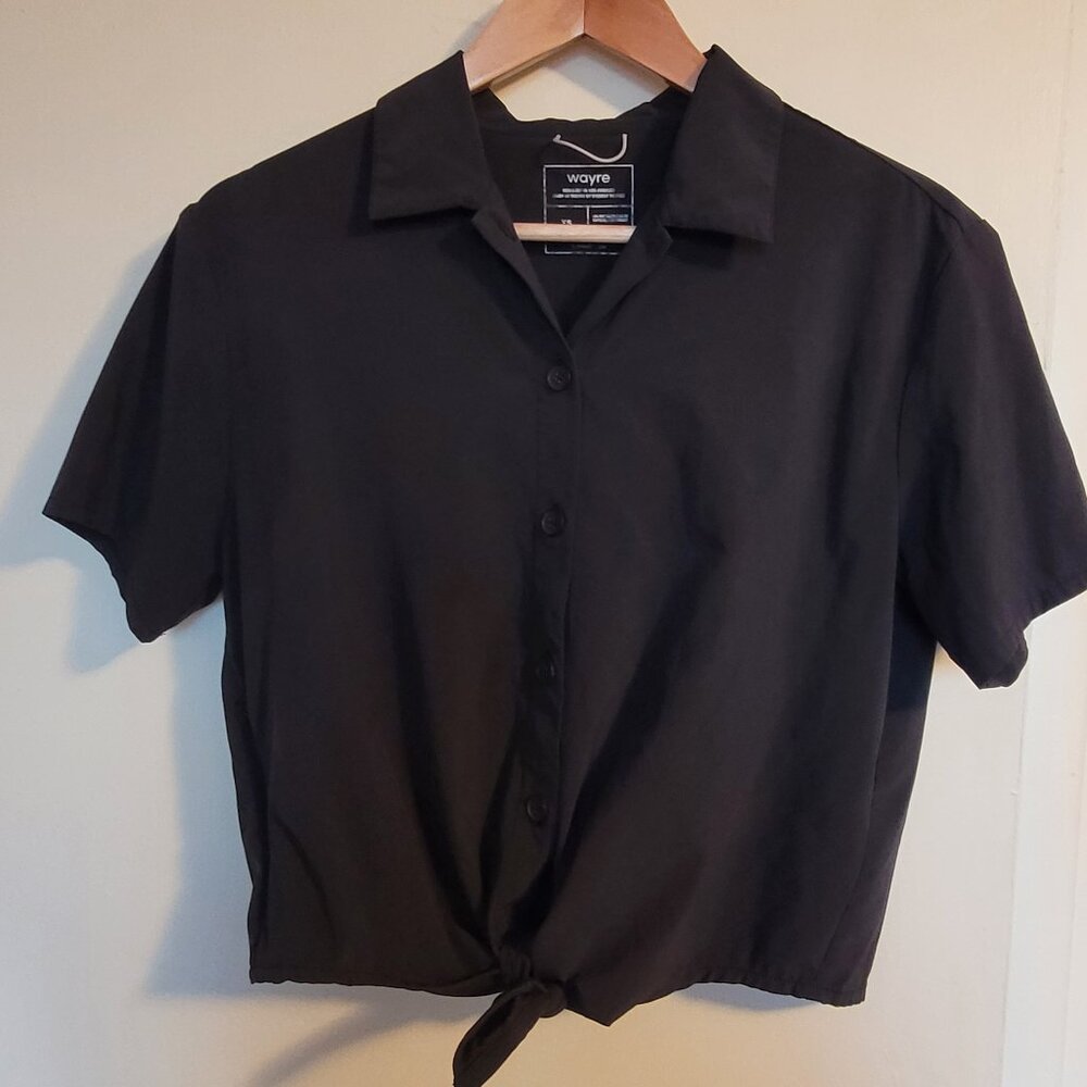 Wayre Cropped Button Down Tie Front